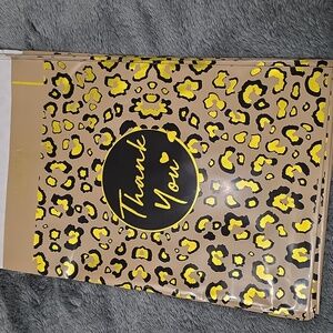 Gold Leopard Polys 6x9